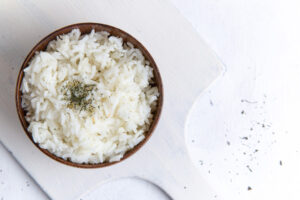 Receitas com sobra de arroz para se deliciar e evitar desperdícios