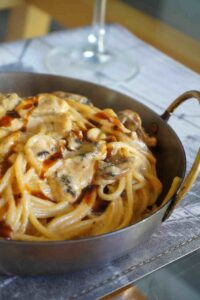 Macarrão de Forno Cremoso: Uma Receita Simples e Deliciosa