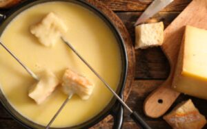 3 receitas de fondue salgado fáceis