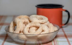 Biscoito de polvilho assado: simples, rápido e delicioso