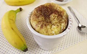 Bolo de banana de micro-ondas: pronto em 10 minutos