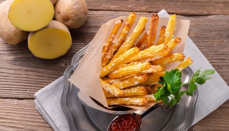 palitos de batata cozida com queijo