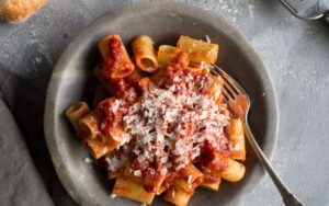 3 receitas de rigatoni fáceis de fazer