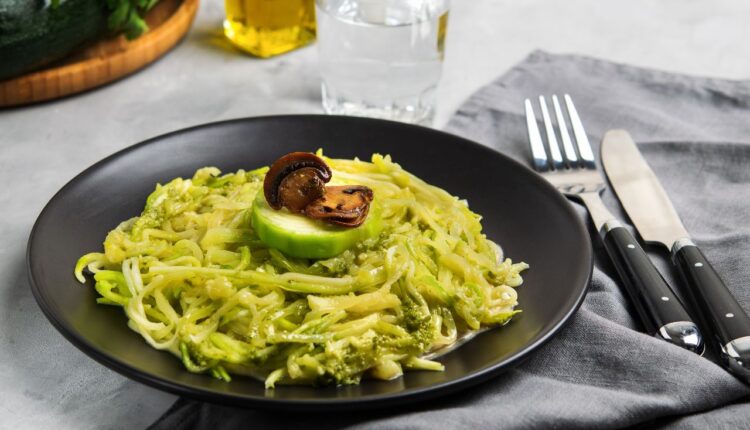 macarrão cremoso de abobrinha