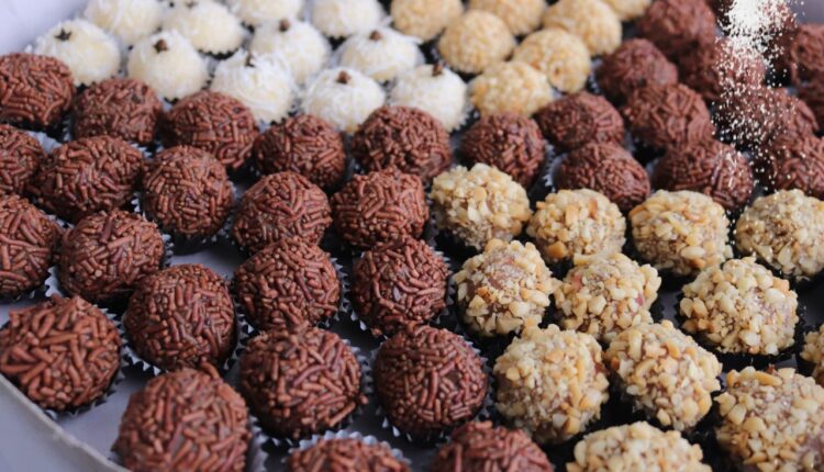 3 receitas de brigadeiros, milho, paçoca e quentão
