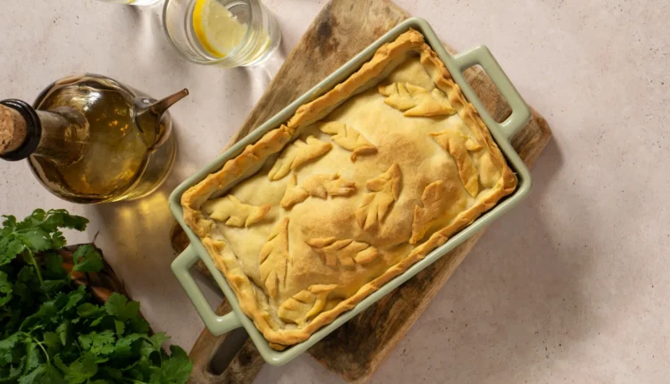 Torta de carne com ovo, uma opção prática e deliciosa para o almoço.