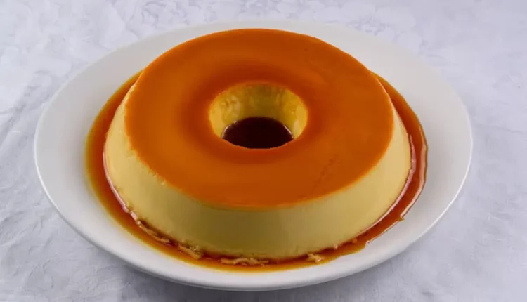 Pudim de leite fit com proteína, saudável e delicioso.